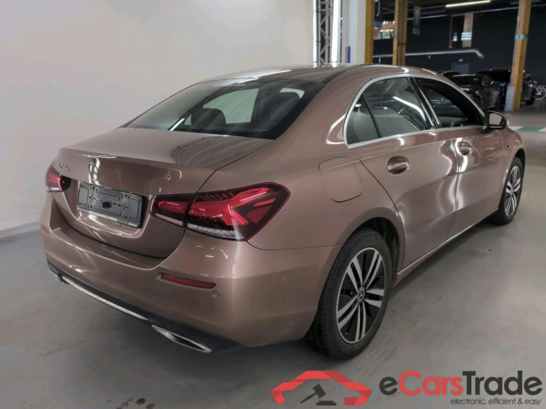 MERCEDES-BENZ A-Klasse 1.3 A 250 E BUSINESS SOLUTION DCT #4