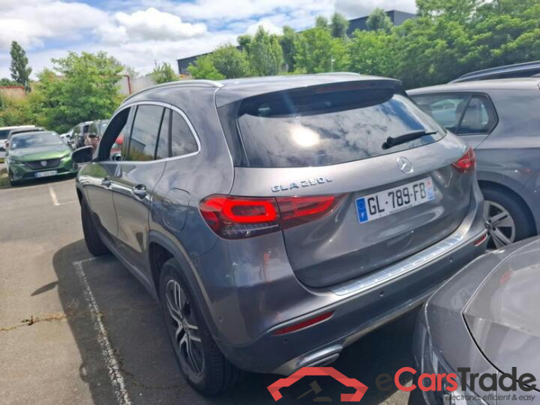 Mercedes GLA 250e Plug-In Hybrid LED-Xenon Widescreen Navi 1/2 Sport-Leather KeylessGo Camera Klima PDC ... #4
