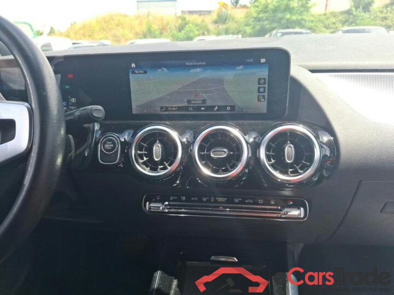 Mercedes GLA 250e Plug-In Hybrid LED-Xenon Widescreen Navi 1/2 Sport-Leather KeylessGo Camera Klima PDC ... #6