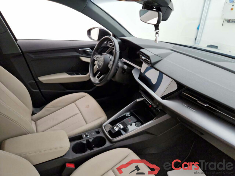 AUDI A3 SPORTBACK 2.0 30 TDI ATTRACTION BUSINESS #3