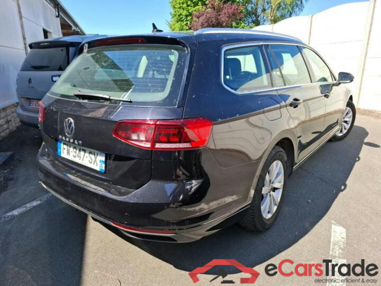 Volkswagen Passat Variant 2.0 TDI 150Hp Aut. LED Pano ACC Navi Sport-Seats KeylessGo Camera Klima PDC ... #3