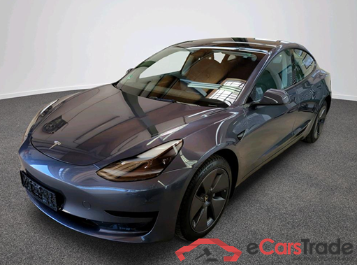 TESLA Model 3 RWD Hinterradantrieb 4d 239kW