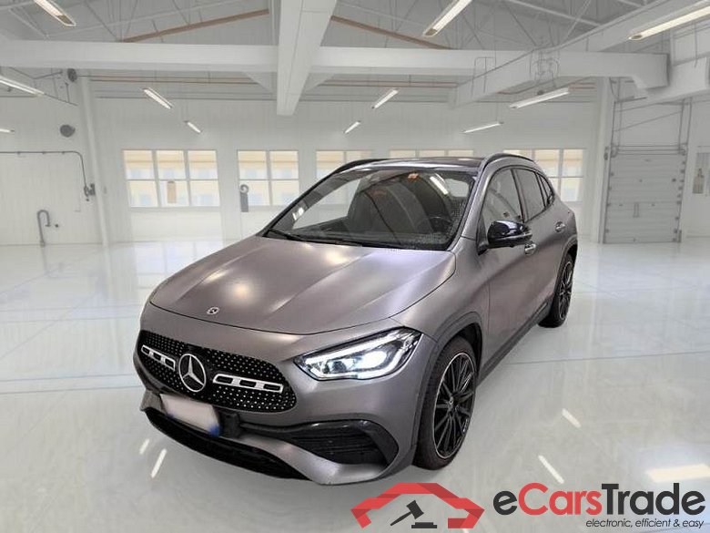MERCEDES-BENZ GLA / 2020 / 5P / CROSSOVER GLA 250 AUTOMATIC PREMIUM