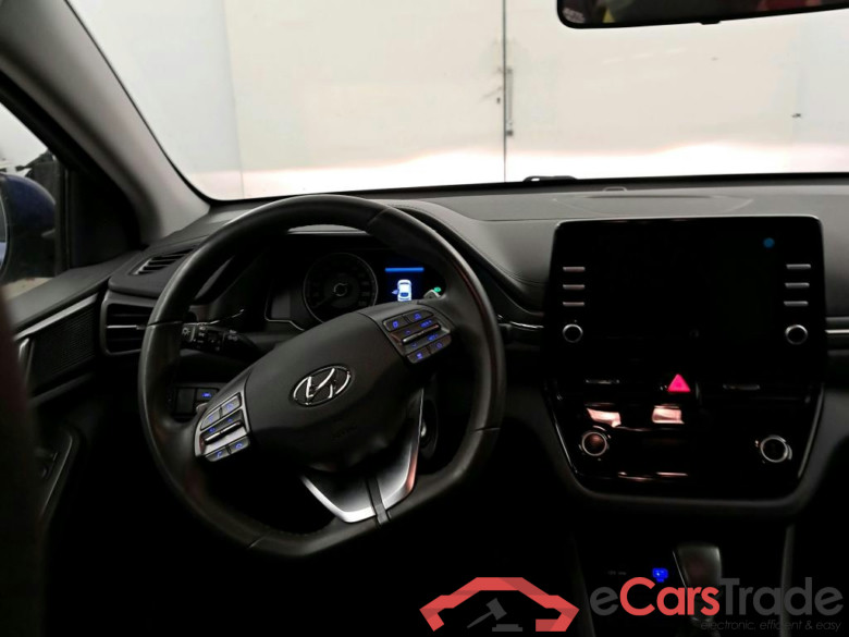 HYUNDAI IONIQ / 2019 / 5P / berlina con portón 1.6 GDI PHEV Klass DCT #3