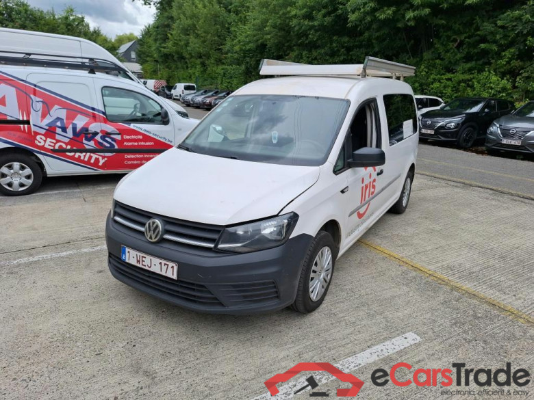 VOLKSWAGEN CADDY MAXI DIESEL - 2015 2.0 TDi SCR Conceptline Transfo Van #1