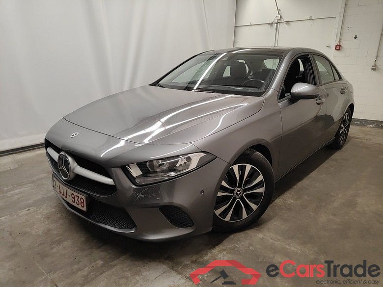Mercedes-Benz A-Klasse Limousine A 180d DCT Business Solution 4d