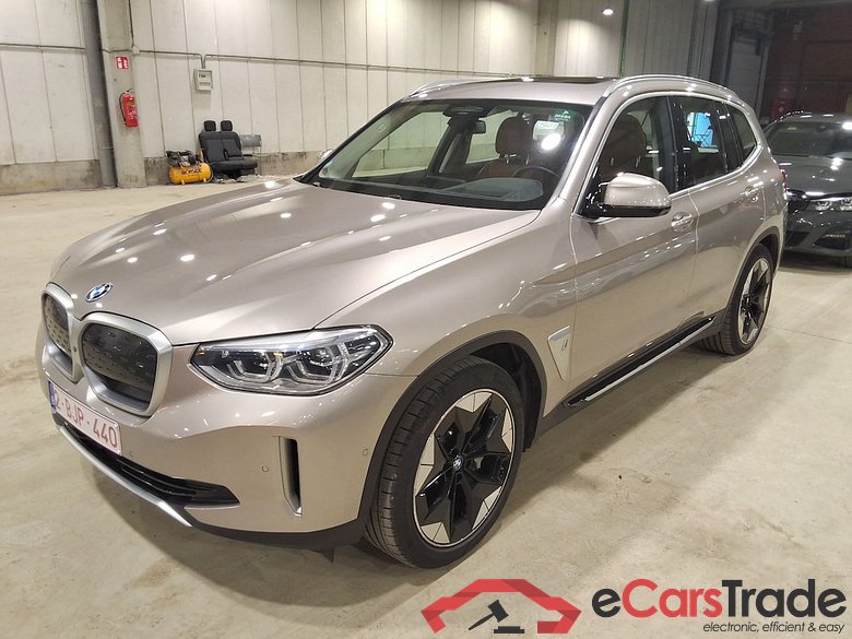 BMW IX3 80KWH AUTO