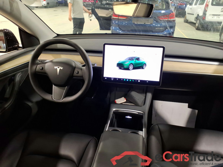 TESLA MODEL Y BEV AUTO RWD #6