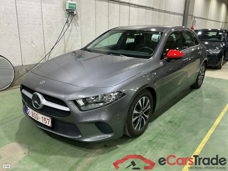 MERCEDES-BENZ A-CLASS 1.3 A 180 ESSENTIAL LINE DCT #1