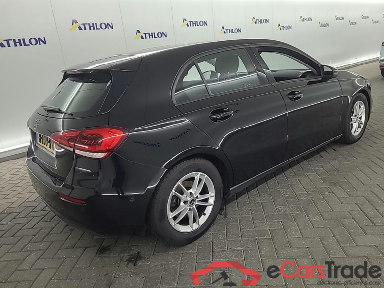 MERCEDES-BENZ A-klasse A 180 d 7G-DCT Business Solution 5D 85kW #3