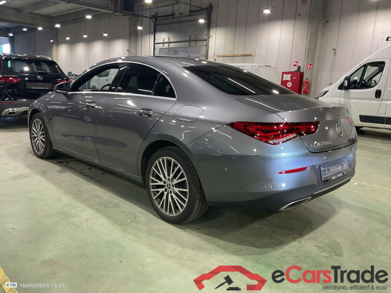 MERCEDES-BENZ CLA 1.3 CLA 250 E BUSINESS SOLUTION DCT #3