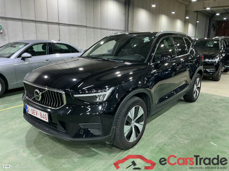 VOLVO XC40 1.5 T4 PHEV ESSENTIAL DCT #1