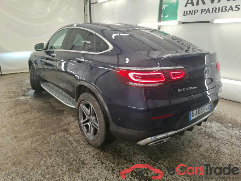 MERCEDES-BENZ GLC Coupe / 2019 / 5P / Coupé 2.0 GLC 300 DE AMG LINE 4MATIC #2