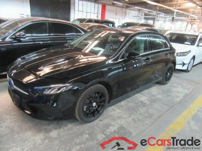 Mercedes-Benz A (BM 177)(03.2018->) DE - LimS5 A 250 e EU6d, (Facelift) 2022 - 2024 #1