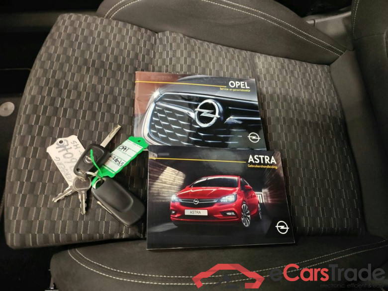 Opel Astra Sports Tourer 1.2 turbo S/S 81kW Business Edition 5d #4