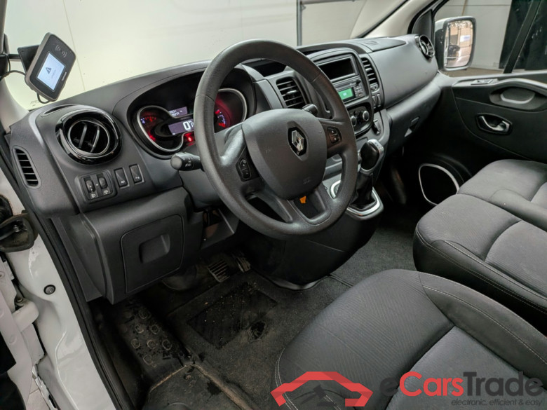 RENAULT TRAFIC PASSENGER 2.0 dCi 145 Zen #5