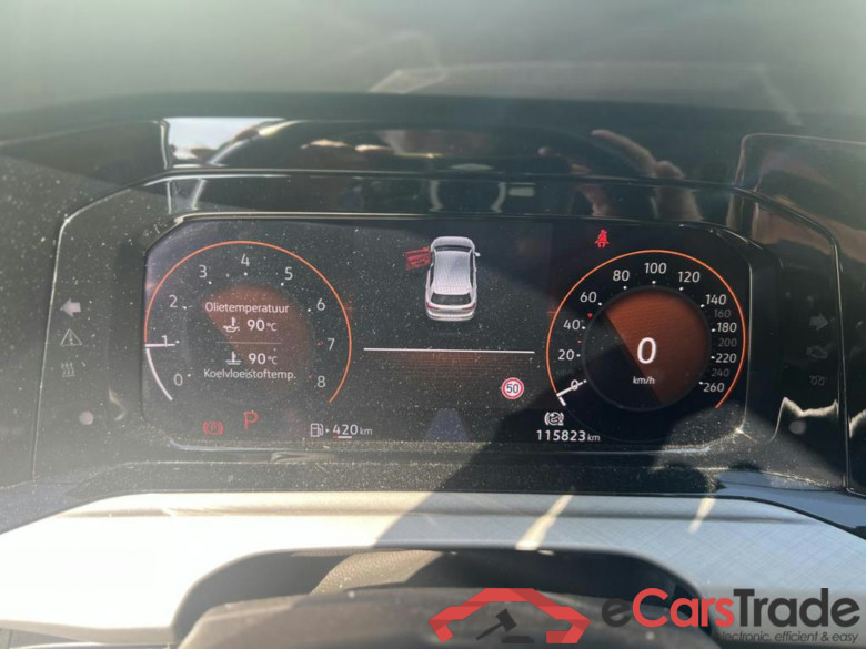 VOLKSWAGEN Golf VIII Golf 1.0 eTSI Life OPF DSG #5