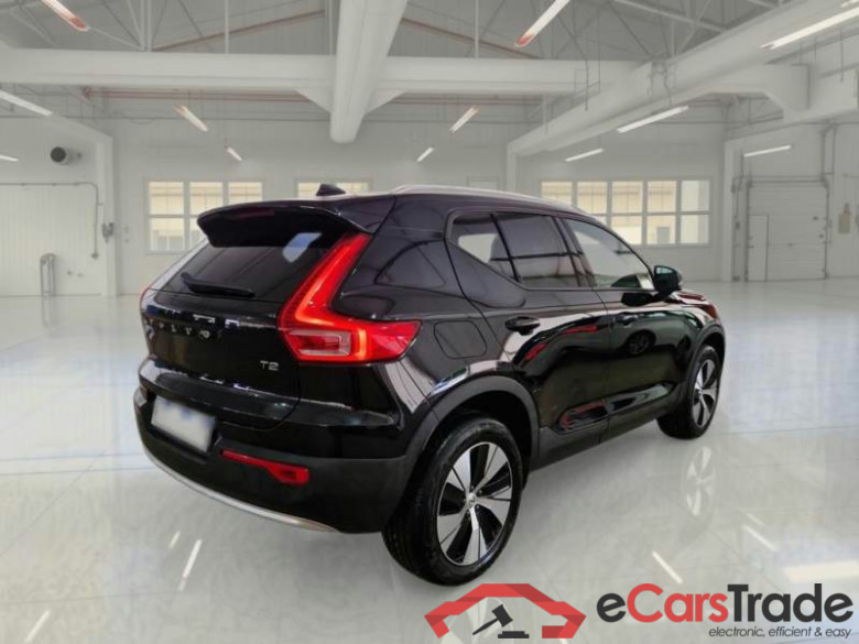 VOLVO XC40 / 2021 / 5P / SUV T2 AUTOMATICO CORE #2