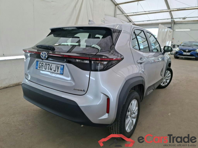 TOYOTA Yaris Cross Hybride / 2021 / 5P / SUV 1.5 HYBRID 116H DYNAMIC BUSINESS BEY AWD #3
