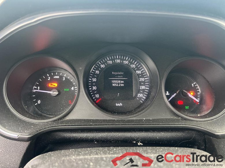 RENAULT Mégane / 2015 / 5P / berlina con portón Life Blue dCi 70kW (95CV) #5