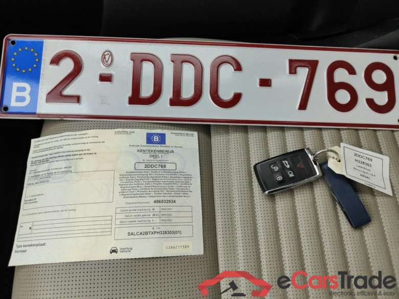 Land Rover Discovery Sport P300e PHEV AWD Auto SE 5d #4