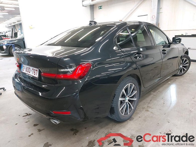 BMW - BMW 3 BERLINE 316dA 122PK Business Edition Sport Pack Business With Heated Seats & PDC Front & Rear & Sliding Sunroof #2