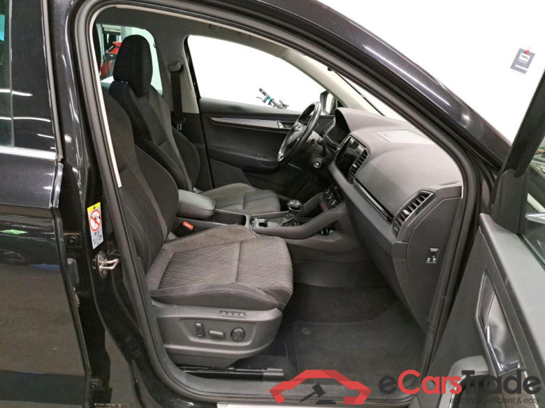 SKODA - SKO KAROQ CRTDI 115PK DSG7 Clever+ With Climatic & Navigation & Heated Seats & Safety Pack & Park Sensors Front & Rear #3