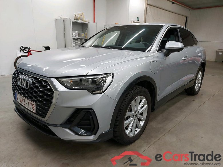 AUDI - AUD Q3 SB 45 TFSI e 245PK S-Tronic Pack Business Plus With Heated Seats & Adaptive Cruise & Comfort Key  * HYBRID *