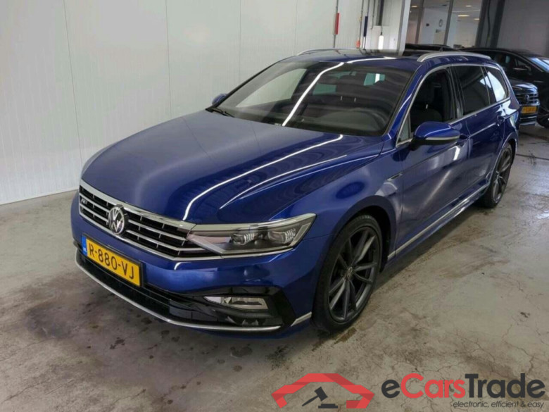 VOLKSWAGEN Passat Variant 1.5 TSI R-Line Bns+ #1