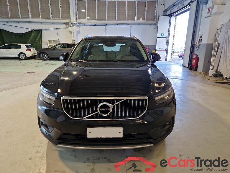 VOLVO XC40 / 2017 / 5P / SUV T5 PLUG-IN HYBRID AUTO RECHARGE INSCR. #6
