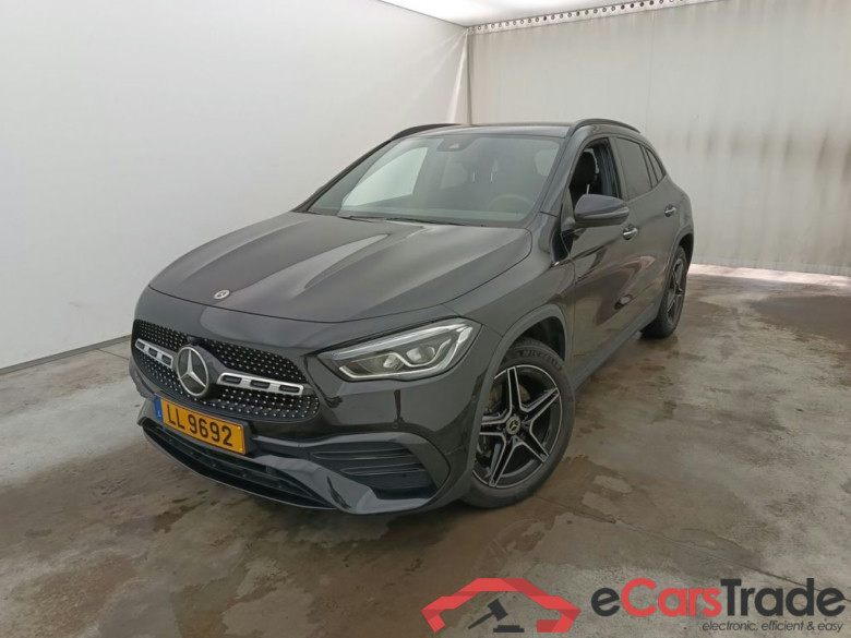 MERCEDES CLASSE GLA (H247) GLA 250 e 160hp PHEV AMG Line 5d