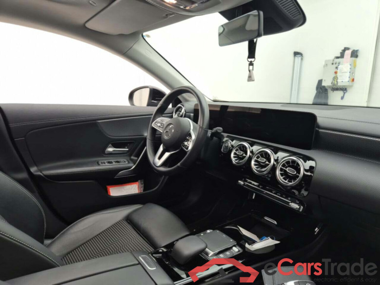 MERCEDES-BENZ CLA 250E LUXURY LINE #3