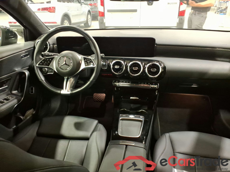 MERCEDES-BENZ A-CLASS 1.3 A 250 E LUXURY LINE DCT #6