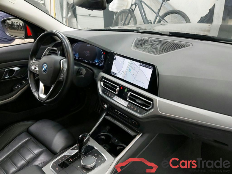 BMW - BMW 3 TOURING 320e 204PK Pack Business Plus With Vernasca Heated Seats Front & Rear & Travel Pack & Boot Pack & Pano Roof  * HYBRID * #3