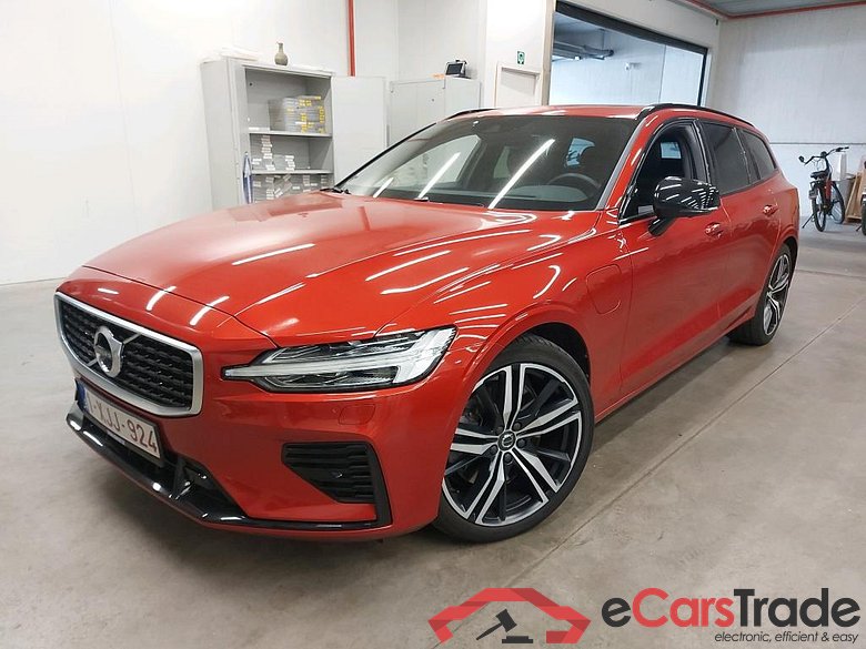 VOLVO - VOL V60 T8 PHEV 392PK 4x4 Geartronic R-Design Pack Xenium With Moritz Leather & IntelliSafe Pro & Light & Winter & Versatility Pro & Head Up & Harman Kardon & 360 Camera & 19 Inch * HYBRID *