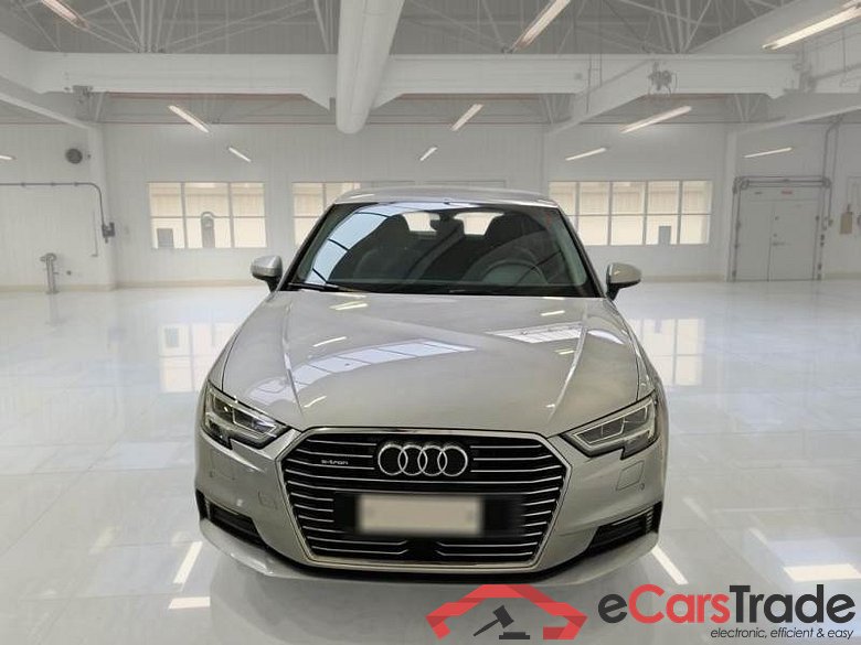 AUDI A3 / 2016 / 5P / BERLINA 40 E-TRON S TRONIC ADMIRED S.BACK #6