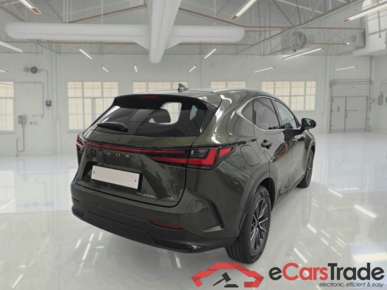LEXUS NX / 2021 / 5P / SUV PLUG-IN PREMIUM 4WD MY22 #2