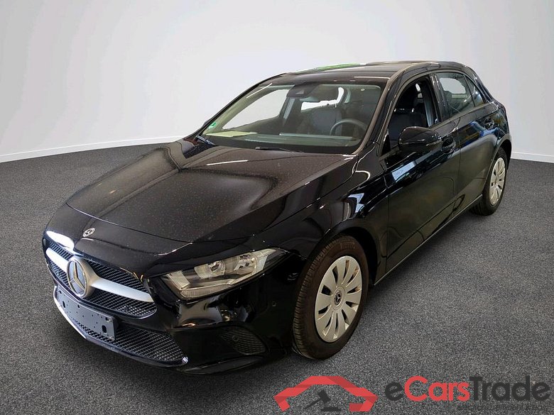 MERCEDES-BENZ A-Klasse A 180 d 8G-DCT 5d 85kW