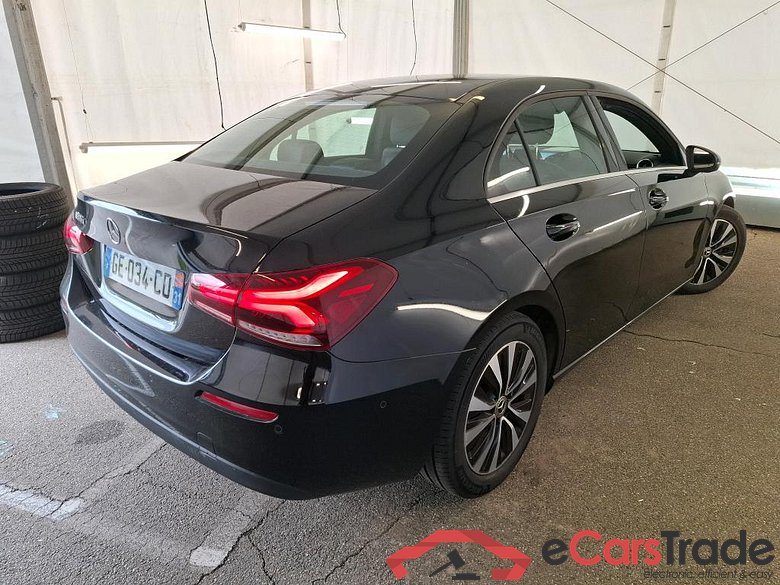MERCEDES-BENZ Classe A Berline / 2018 / 4P / Berline A 180 d Business Line 8G-DCT #3