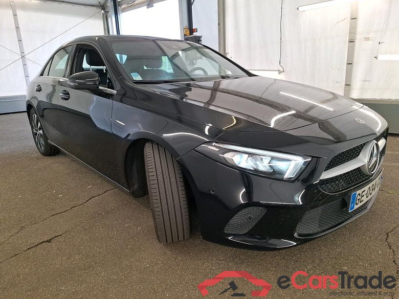 MERCEDES-BENZ Classe A Berline / 2018 / 4P / Berline A 180 d Business Line 8G-DCT #4