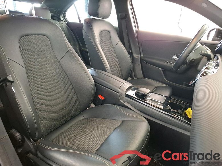 MERCEDES-BENZ Classe A Berline / 2018 / 4P / Berline A 180 d Business Line 8G-DCT #6