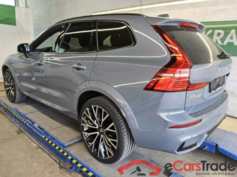 Volvo XC60 (03.2017->) DE - SUV5 B5 (Benzin) 2WD EU6d, R-Design Mild-Hybrid, (Facelift) 2021 - 2022 #4