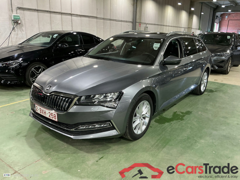 SKODA SUPERB COMBI 1.4 TSI PHEV 160KW DSG6 CLEVER+ #1