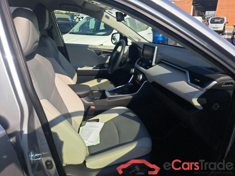 TOYOTA Rav4 / 2018 / 5P / todoterreno 2.5l 220H Luxury #6