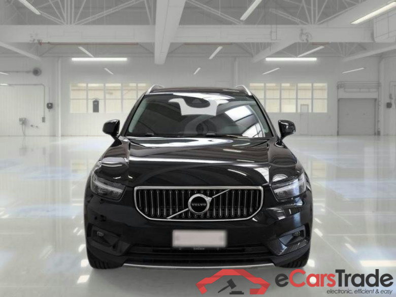 VOLVO XC40 / 2017 / 5P / SUV T4 PLUG-IN HYBRID AUTO RECH INSCRIP EXPR #6