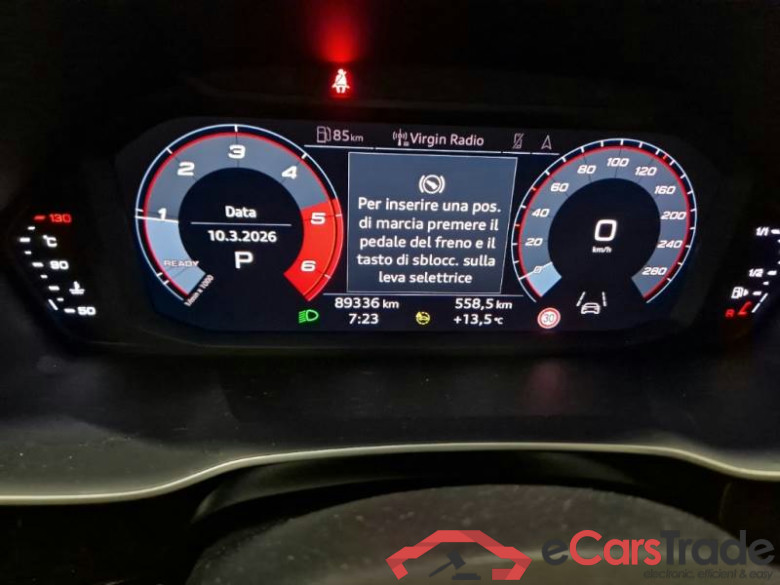 AUDI Q3 / 2018 / 5P / SUV 35 TDI S TRONIC BUSINESS #4