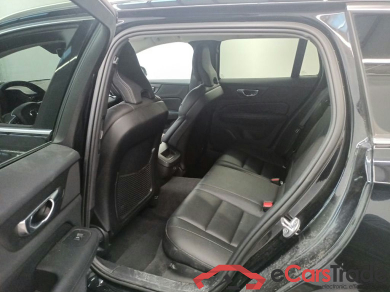 Volvo V60 B3 Geartronic Momentum Pro 5d #3