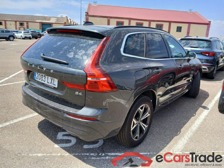 VOLVO XC60 / 2017 / 5P / todoterreno 2.0 B4 D Momentum Pro Auto #2