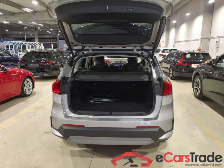 BMW IX1 BEV 67KWH EDRIVE20 (150KW) AUTO #3
