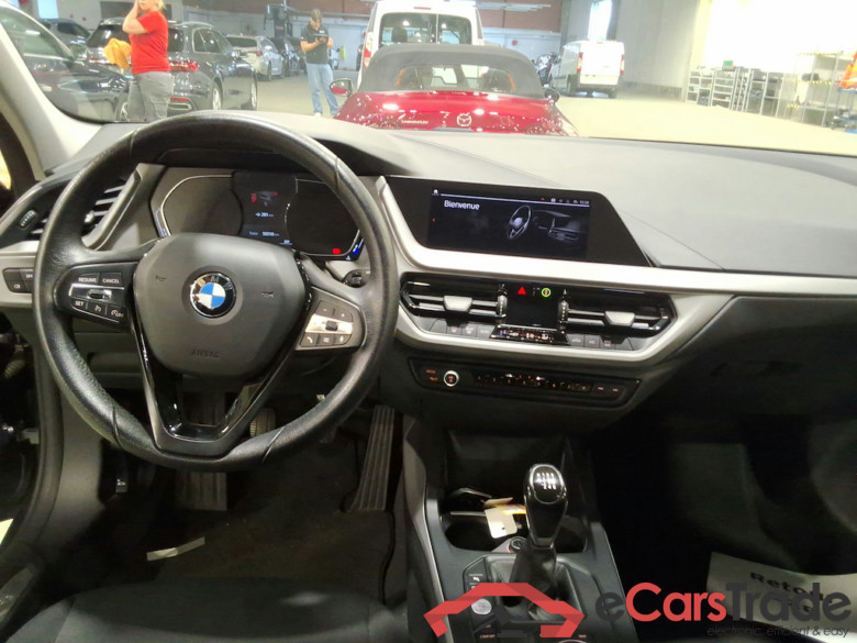 BMW 1 SERIES HATCH 1.5 118I (100KW) #6